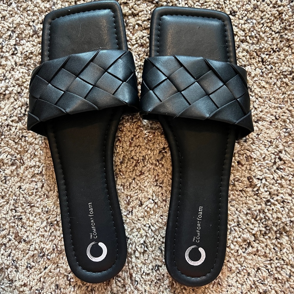 New, no box! Tru Comfort Foam woven slides sz 11